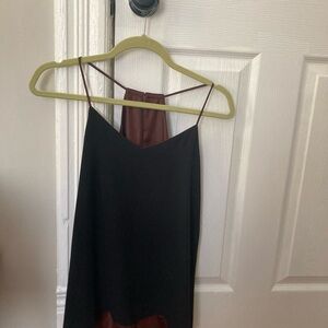 Black/brown reversible tank